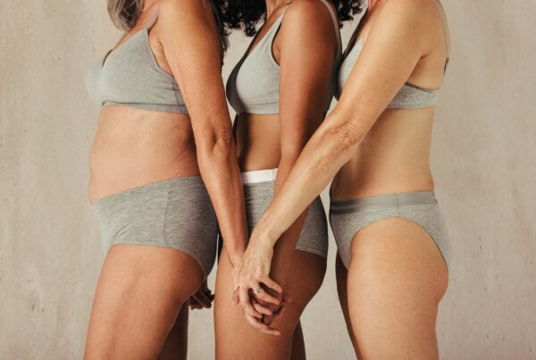 Three mothers enjoy losing the bulge in their abdomen after having their Diastasis Recti quickly repaired using Evolve X